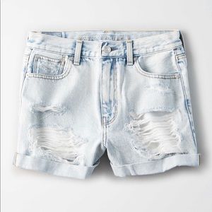 ✨ American Eagle Distressed Denim Mom Shorts ✨